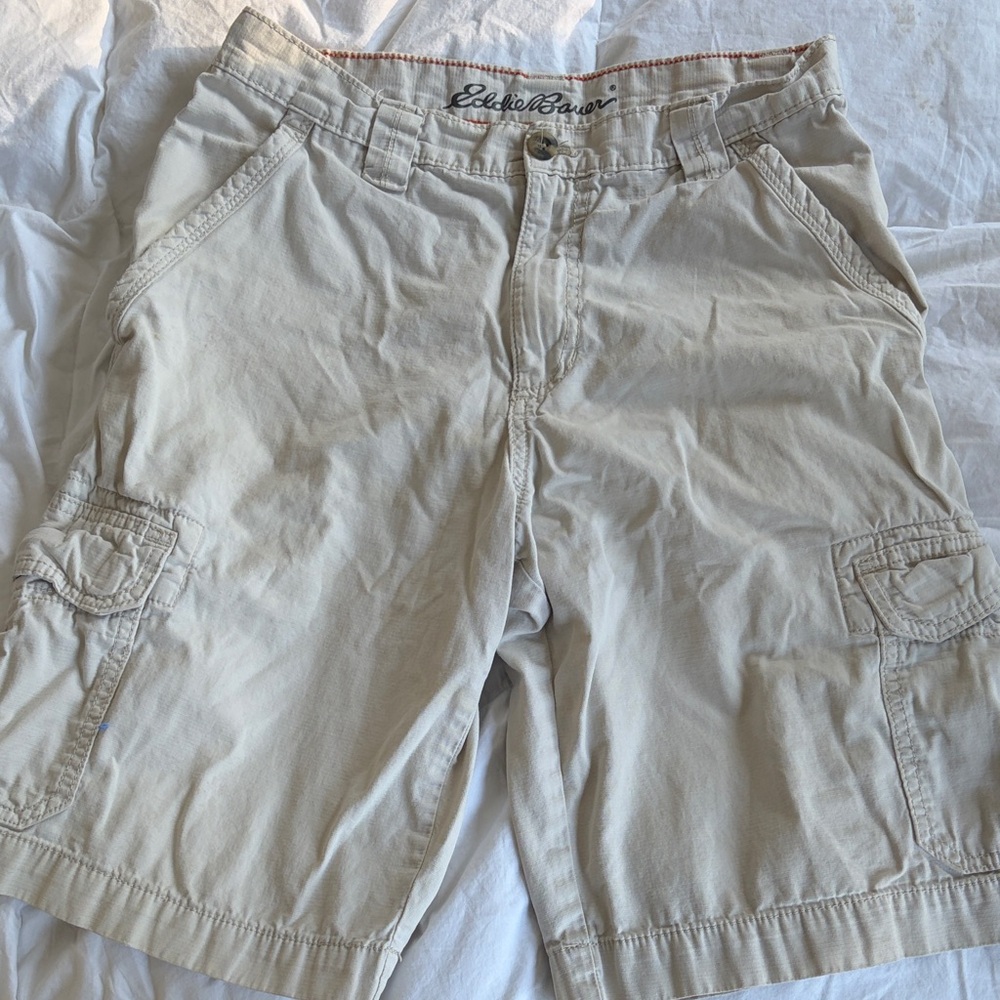 Eddie Bauer Men's Beige Cargo Shorts
